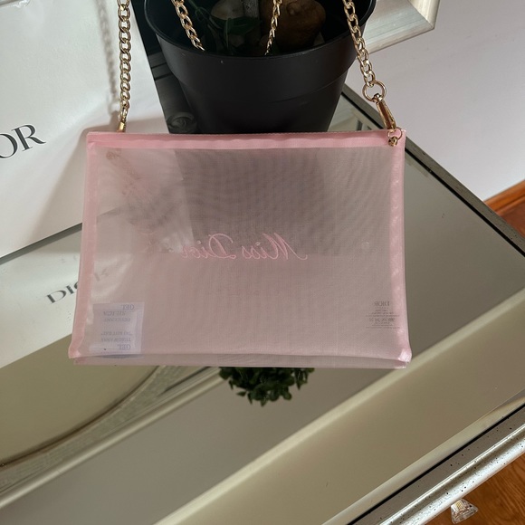 Dior - Picture 12 of 16